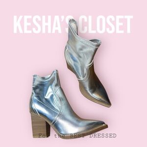 MIA Silver Cowgirl booties